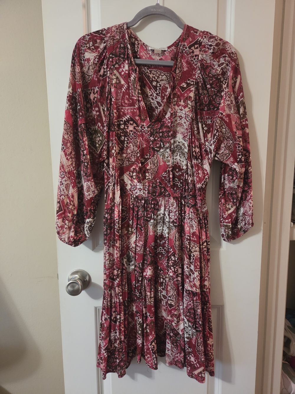 Calvin Klien 3/4 Sleeve V-Neck Midi Dress in Burgundy Patchwork Print